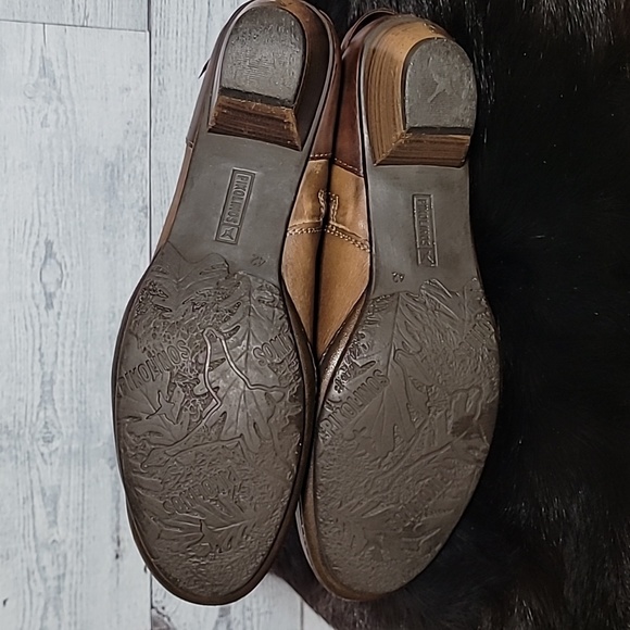 Pikolinos Leather Buckle Boots - Picture 6 of 10